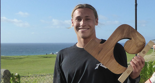 Enjoy surfing competitions and win awards